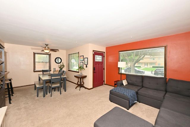 7308 W Congress STREET, Milwaukee, WI 53218