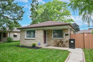 7308 W Congress STREET, Milwaukee, WI 53218