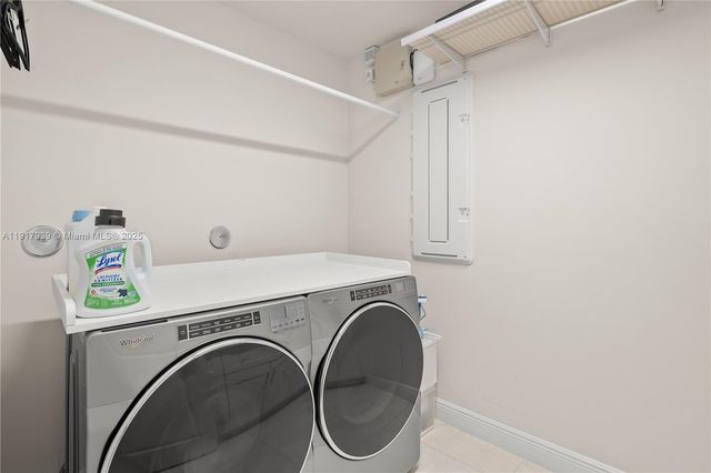 14820 Millstone Ranches Dr, Davie, FL 33331