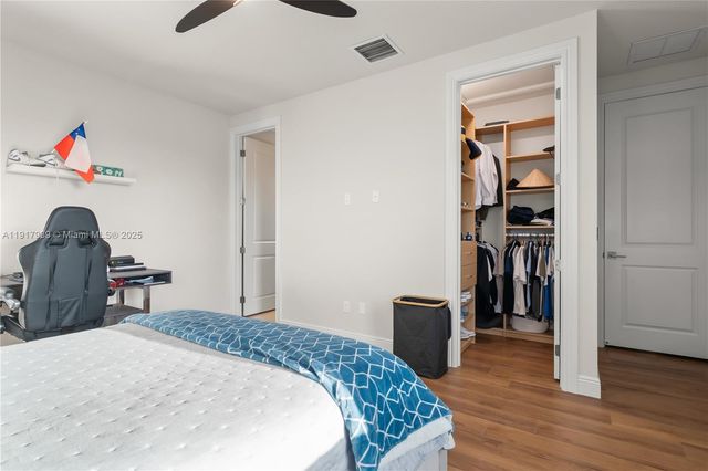 14820 Millstone Ranches Dr, Davie, FL 33331