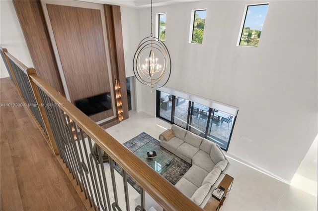 14820 Millstone Ranches Dr, Davie, FL 33331