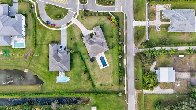 14820 Millstone Ranches Dr, Davie, FL 33331