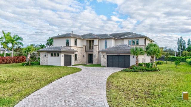 14820 Millstone Ranches Dr, Davie, FL 33331