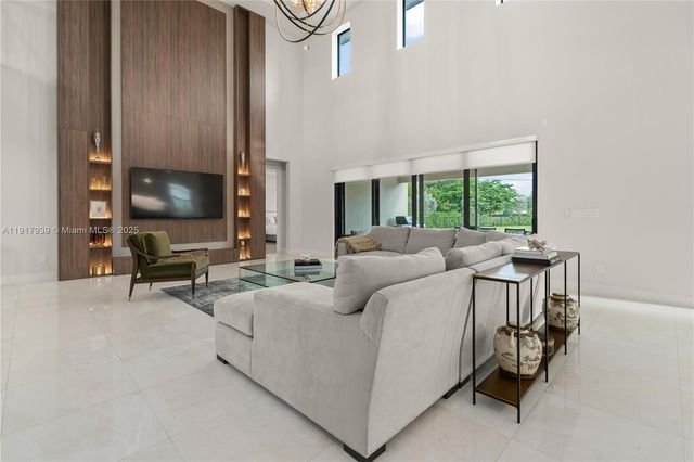 14820 Millstone Ranches Dr, Davie, FL 33331