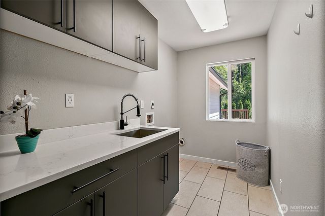 22526 251st Avenue SE, Maple Valley, WA 98038
