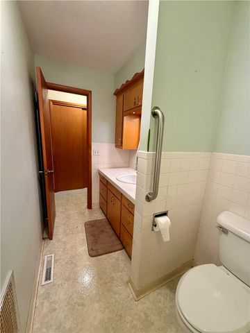17351 Arkansas 37, Garfield, AR 72732
