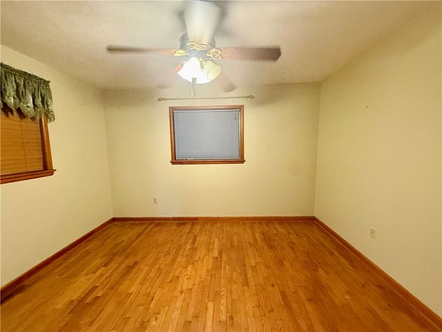 17351 Arkansas 37, Garfield, AR 72732