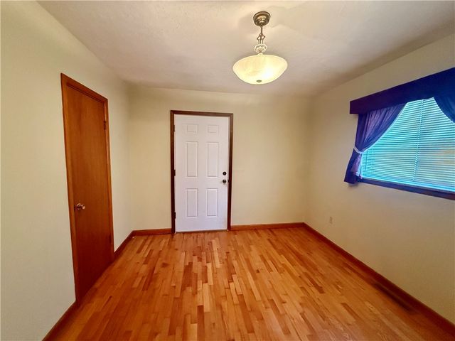 17351 Arkansas 37, Garfield, AR 72732