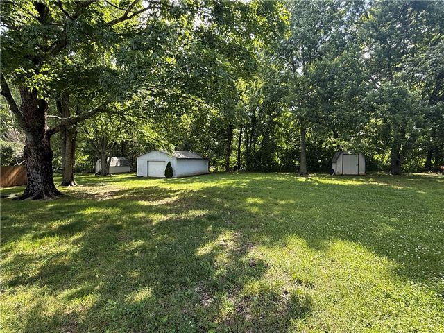 17351 Arkansas 37, Garfield, AR 72732