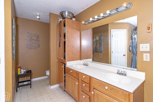 209 Morris School Road, Searcy, AR 72143