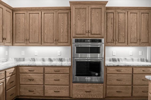 6130 Clydeton Rd, Waverly, TN 37185