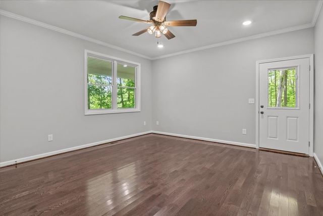 6130 Clydeton Rd, Waverly, TN 37185
