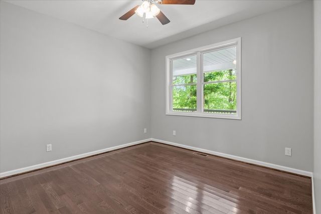 6130 Clydeton Rd, Waverly, TN 37185