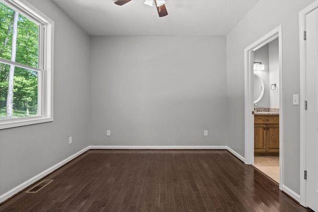 6130 Clydeton Rd, Waverly, TN 37185