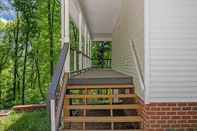 6130 Clydeton Rd, Waverly, TN 37185