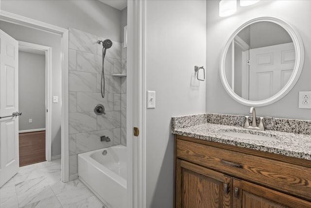 6130 Clydeton Rd, Waverly, TN 37185
