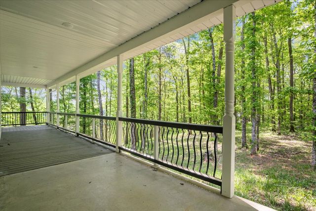 6130 Clydeton Rd, Waverly, TN 37185
