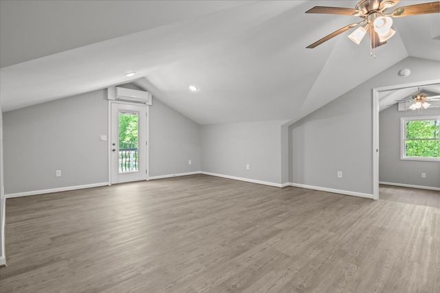 6130 Clydeton Rd, Waverly, TN 37185