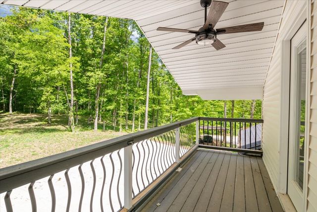 6130 Clydeton Rd, Waverly, TN 37185
