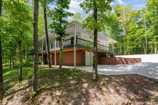 6130 Clydeton Rd, Waverly, TN 37185