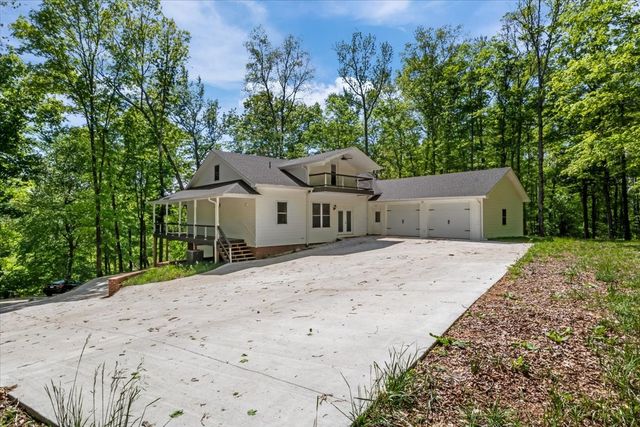 6130 Clydeton Rd, Waverly, TN 37185