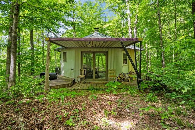 6130 Clydeton Rd, Waverly, TN 37185