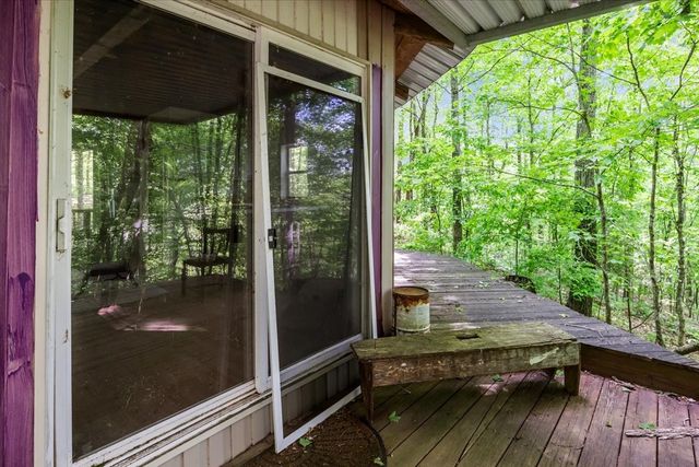 6130 Clydeton Rd, Waverly, TN 37185