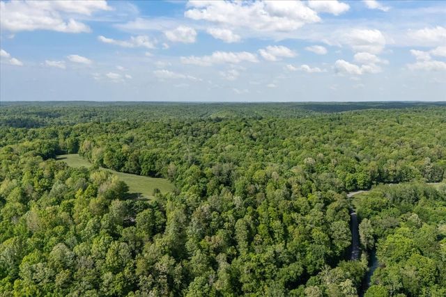 6130 Clydeton Rd, Waverly, TN 37185