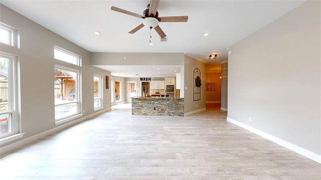 308 Oak Creek Court, League City, TX 77573