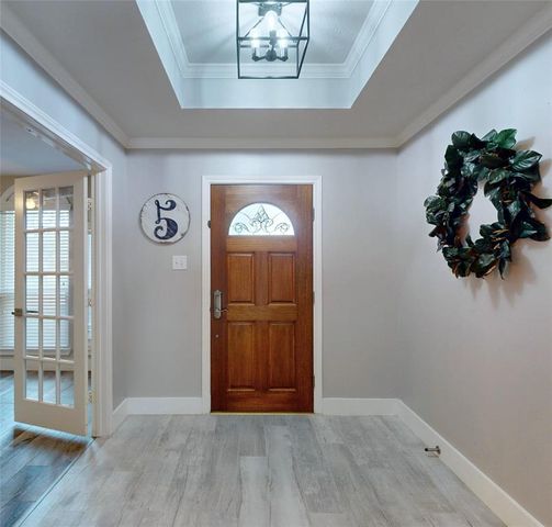 308 Oak Creek Court, League City, TX 77573
