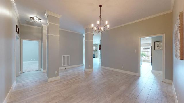 308 Oak Creek Court, League City, TX 77573