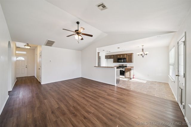 234 W 46th Street, Sand Springs, OK 74063