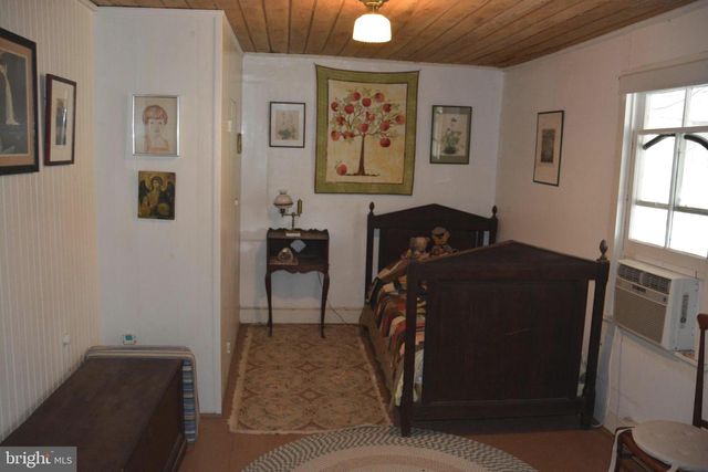 2431 CEDAR CREEK GRADE, Winchester, VA 22602