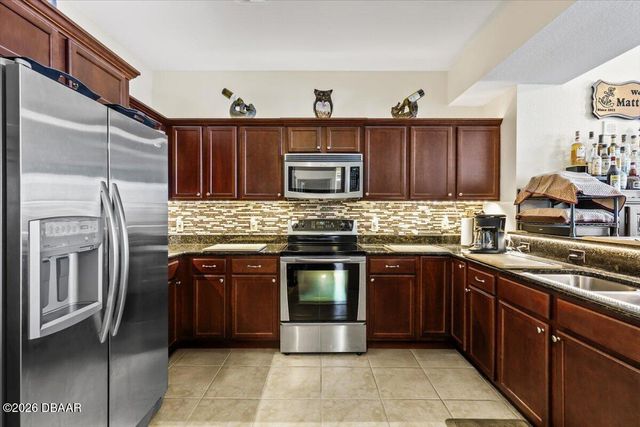 2801 S Ridgewood Ave Unit 717, South Daytona, FL 32119