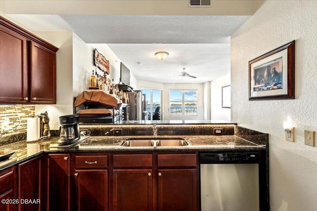 2801 S Ridgewood Ave Unit 717, South Daytona, FL 32119