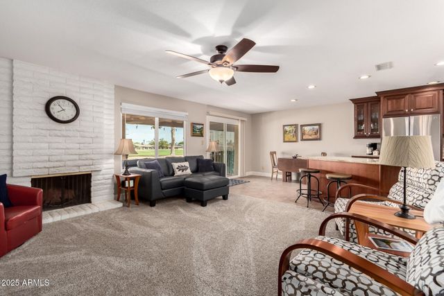 11837 S TONOPAH Drive, Phoenix, AZ 85044