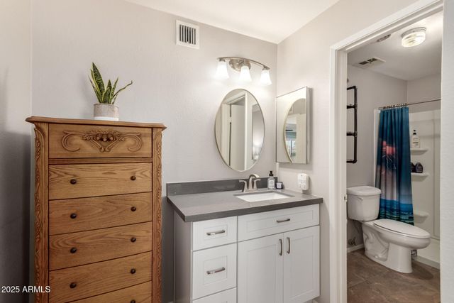 11837 S TONOPAH Drive, Phoenix, AZ 85044