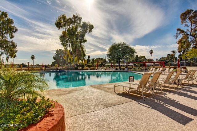 11837 S TONOPAH Drive, Phoenix, AZ 85044