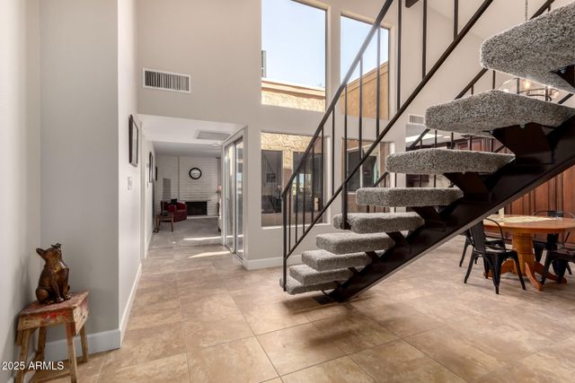 11837 S TONOPAH Drive, Phoenix, AZ 85044