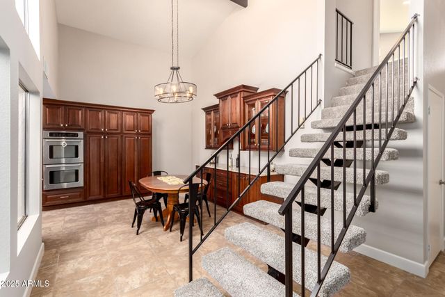 11837 S TONOPAH Drive, Phoenix, AZ 85044