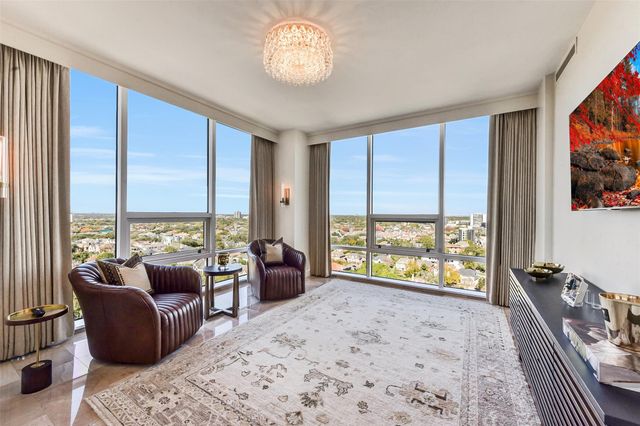 5100 San Felipe Street 164, Houston, TX 77056