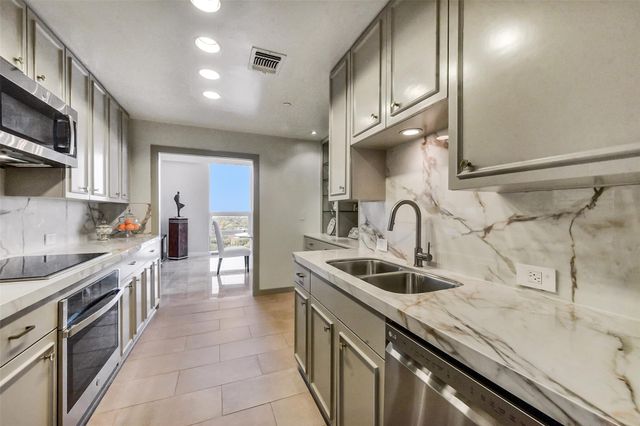 5100 San Felipe Street 164, Houston, TX 77056