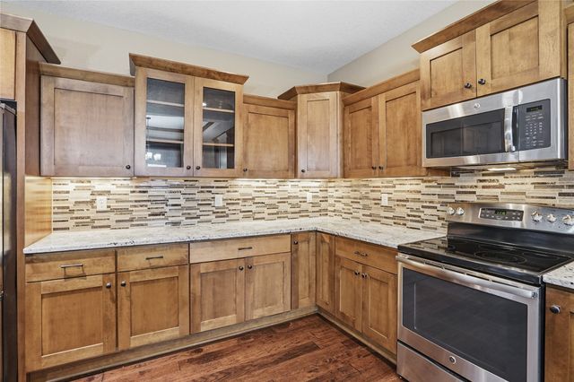 905 NW 3rd Court, Grimes, IA 50111