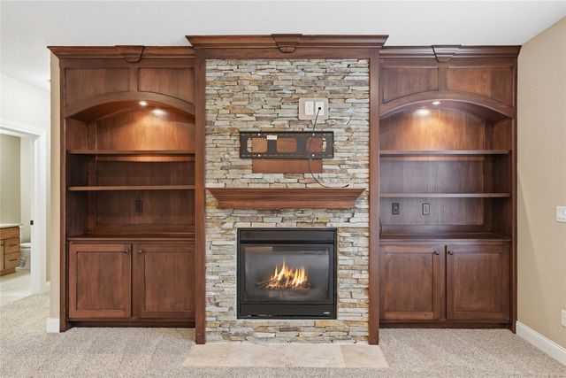 905 NW 3rd Court, Grimes, IA 50111