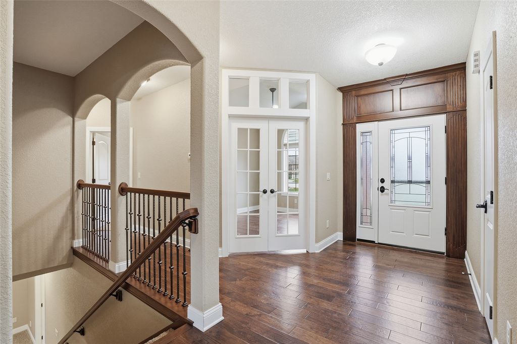 905 NW 3rd Court, Grimes, IA 50111