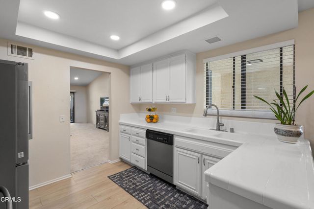 22218 Village 22, Camarillo, CA 93012