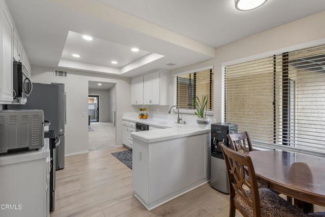 22218 Village 22, Camarillo, CA 93012
