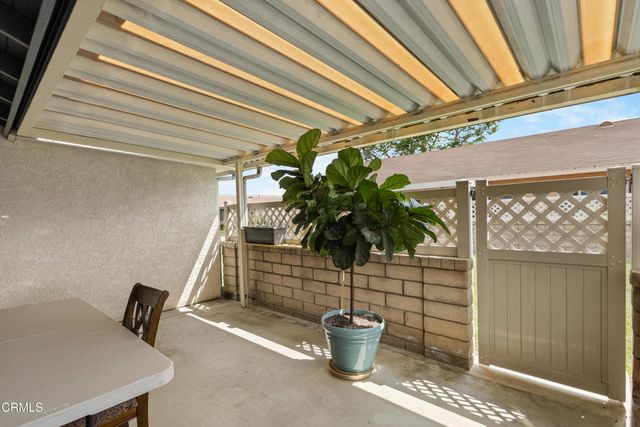 22218 Village 22, Camarillo, CA 93012