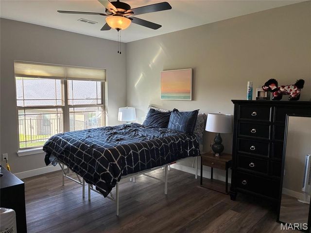 8085 Villa Valley Lane, Caseyville, IL 62232
