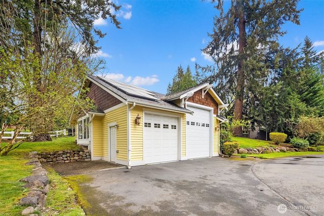 22017 SE 4th Street, Sammamish, WA 98074